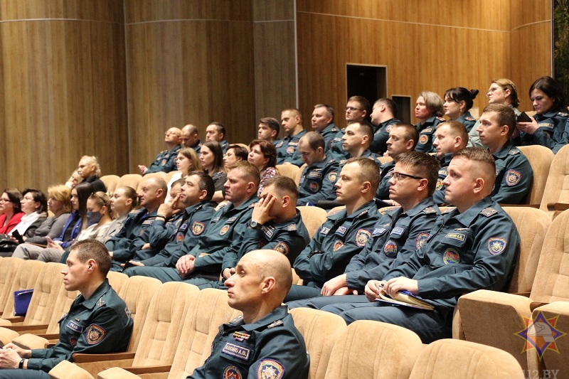 Обеспечение национальной безопасности мчс. Образовательный центр безопасности МЧС В Минске. Урок безопасности МЧС для студентов.